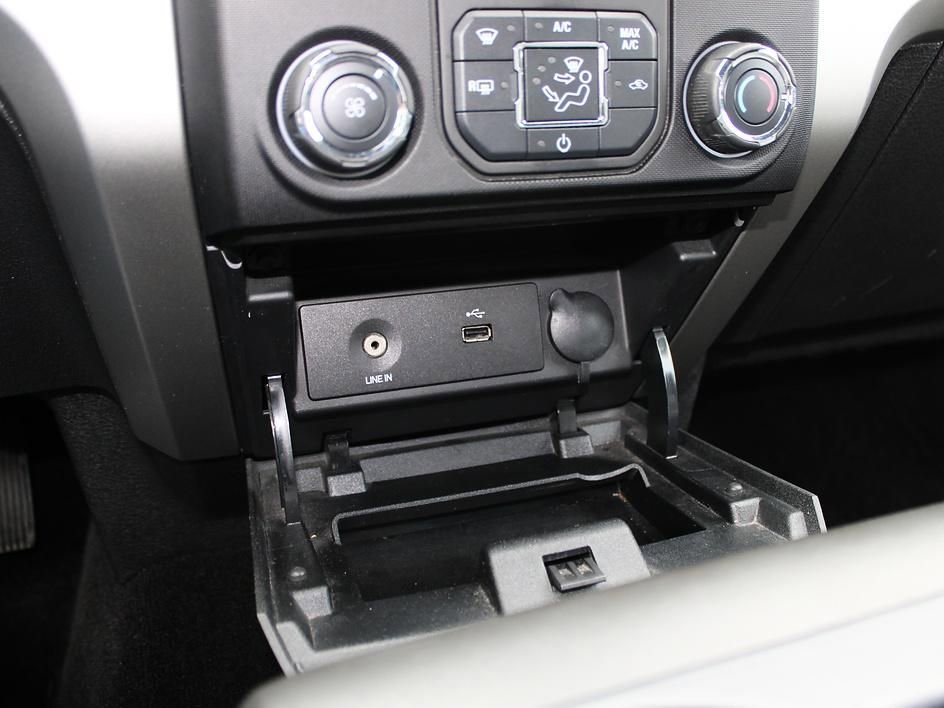 Used 2013 Ford F150 XLT w/ Luxury Equipment Group image 23