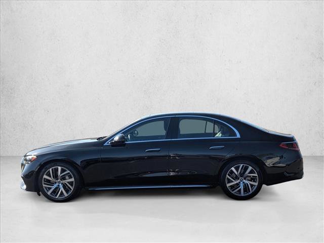 Used 2025 Mercedes-Benz E 350 4MATIC Sedan w/ Winter Package image 9