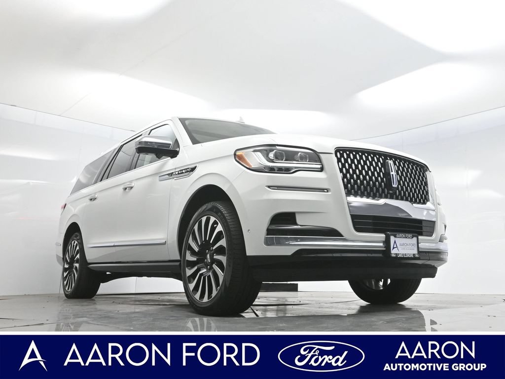 Used 2023 Lincoln Navigator L Black Label AWD/4WD image 2