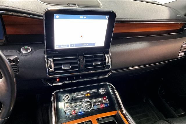 Used 2019 Lincoln Navigator Reserve AWD/4WD image 5
