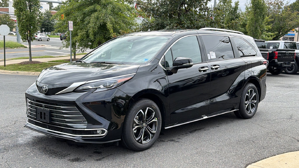 New 2026 Toyota Sienna Platinum AWD/4WD image 2