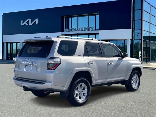 Used 2022 Toyota 4Runner SR5 image 6