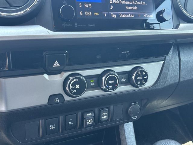 Used 2018 Toyota Tacoma SR5 RWD image 32