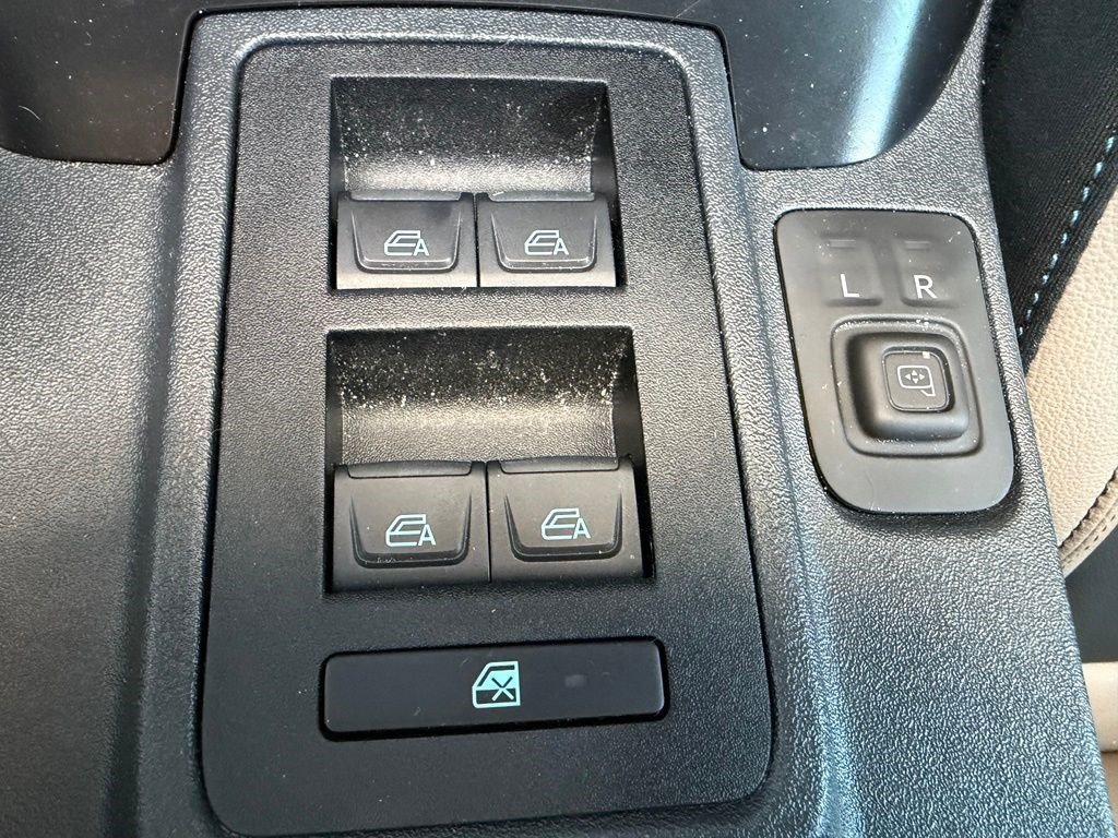 Used 2024 Ford Bronco Wildtrak AWD/4WD image 16
