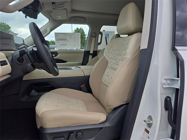 New 2026 Nissan Armada Platinum image 10