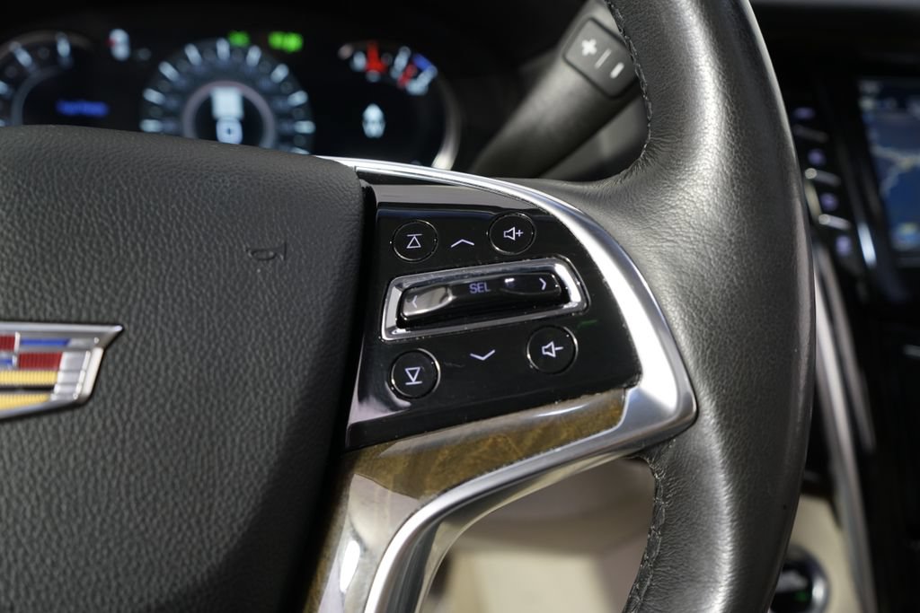 Used 2019 Cadillac Escalade Premium Luxury AWD/4WD image 35