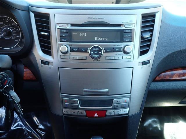 Used 2011 Subaru Outback 2.5i Limited AWD/4WD image 15