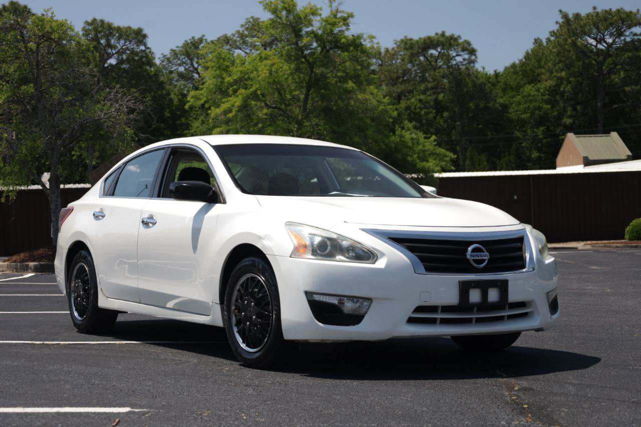 Used 2013 Nissan Altima 2.5 S FWD image 8