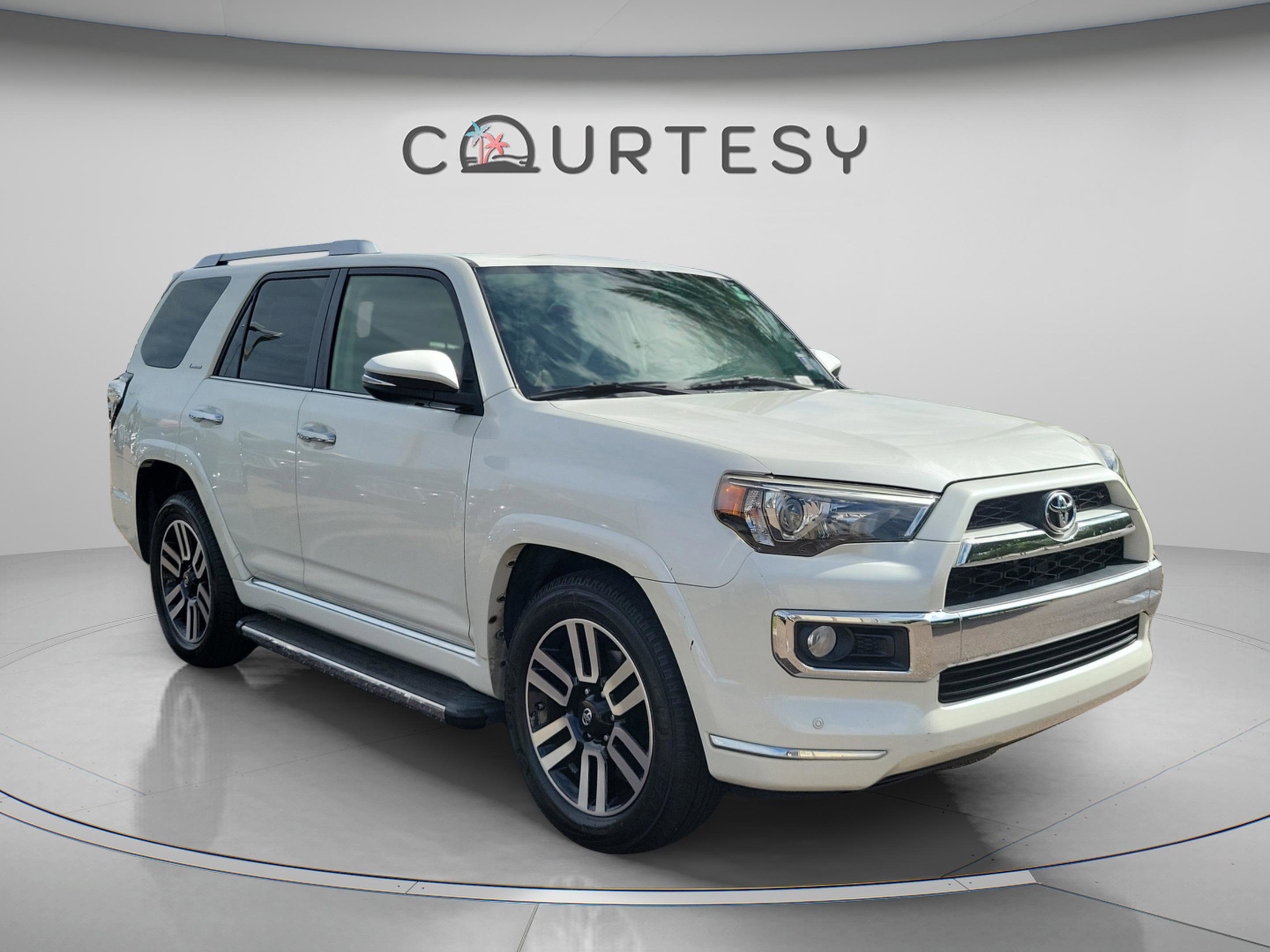 Used 2018 Toyota 4Runner Limited image 4