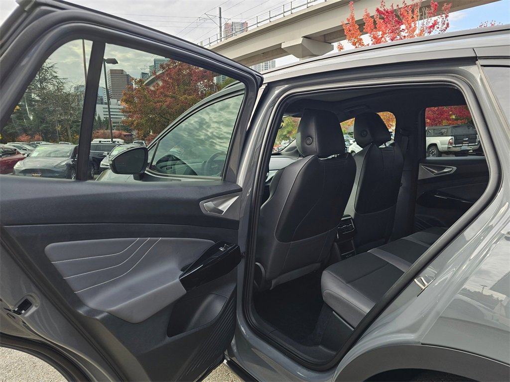 Used 2024 Volkswagen ID.4 S image 18