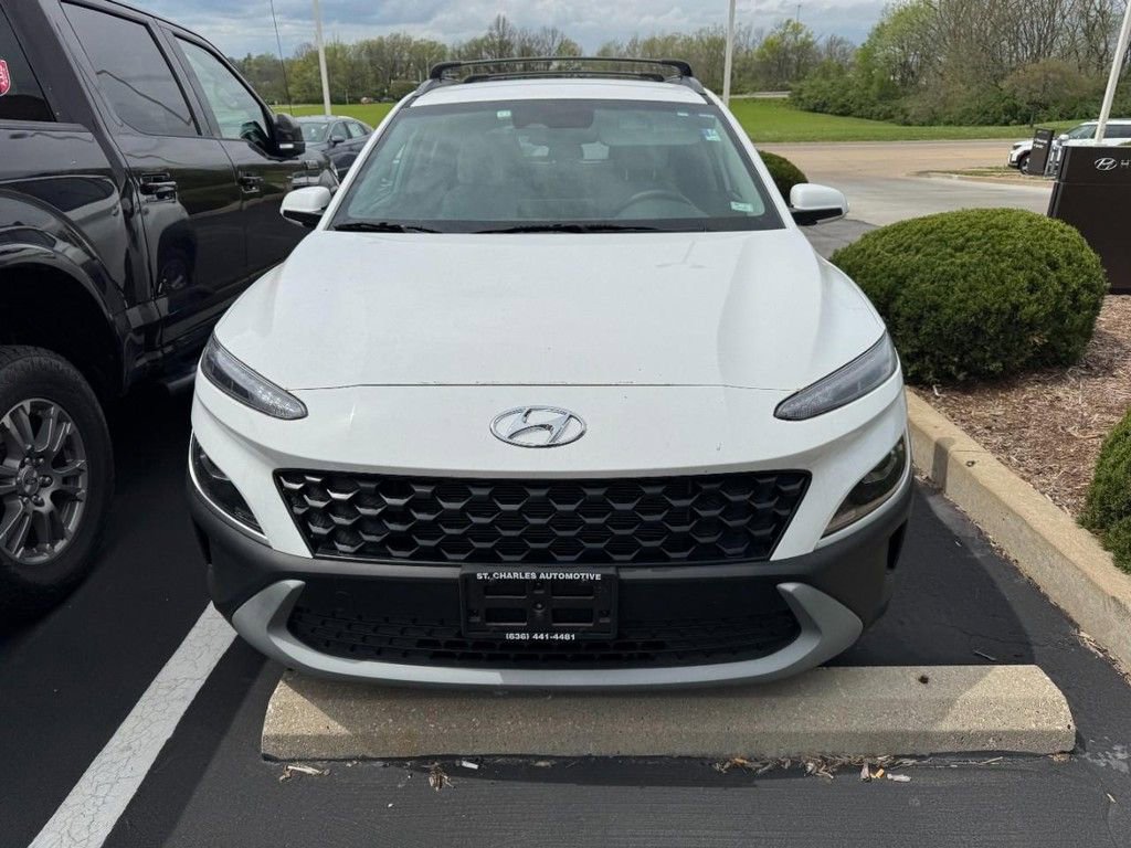 Used 2023 Hyundai Kona SEL image 2