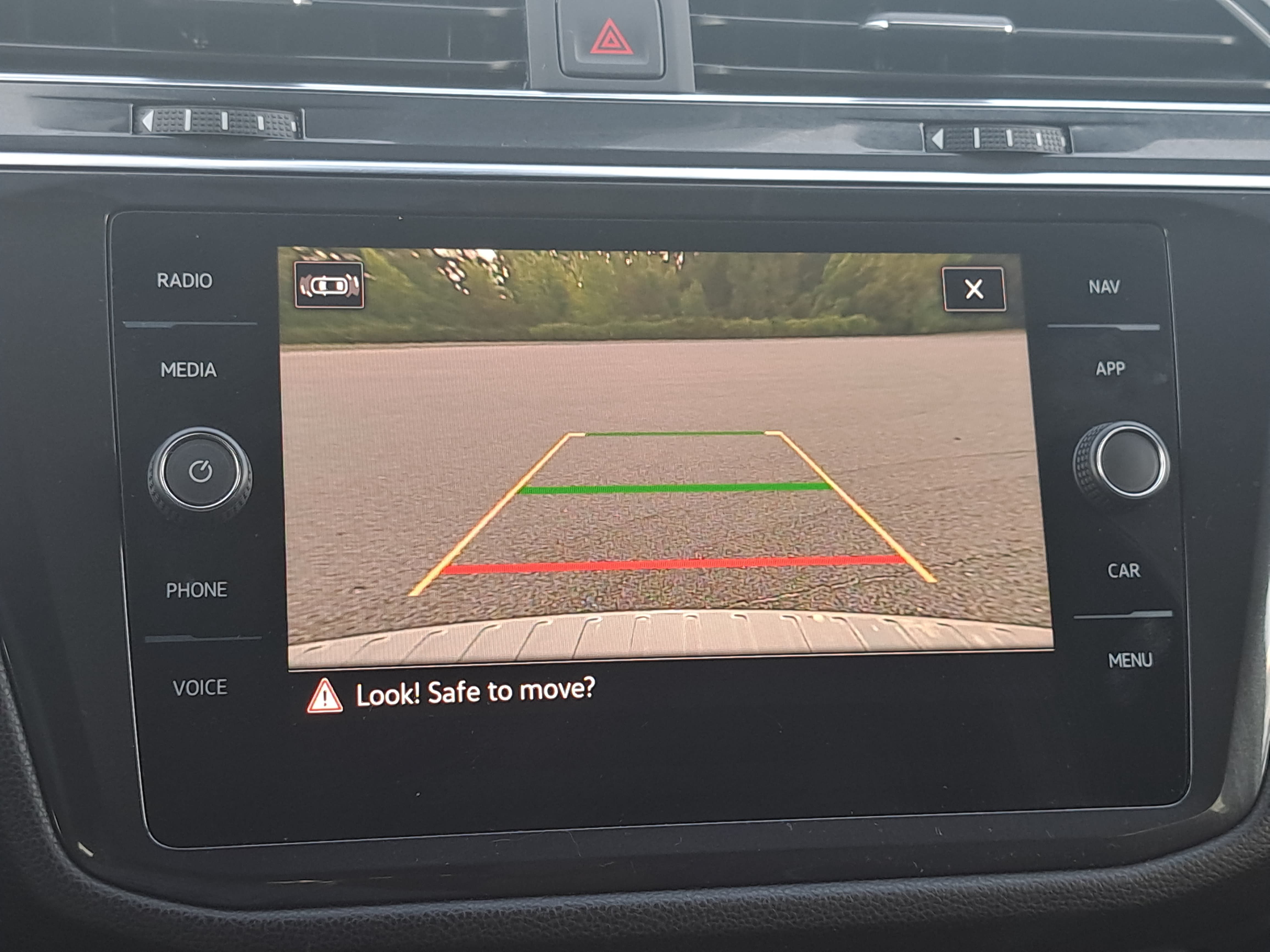 Certified 2023 Volkswagen Tiguan SEL R-Line AWD/4WD image 25