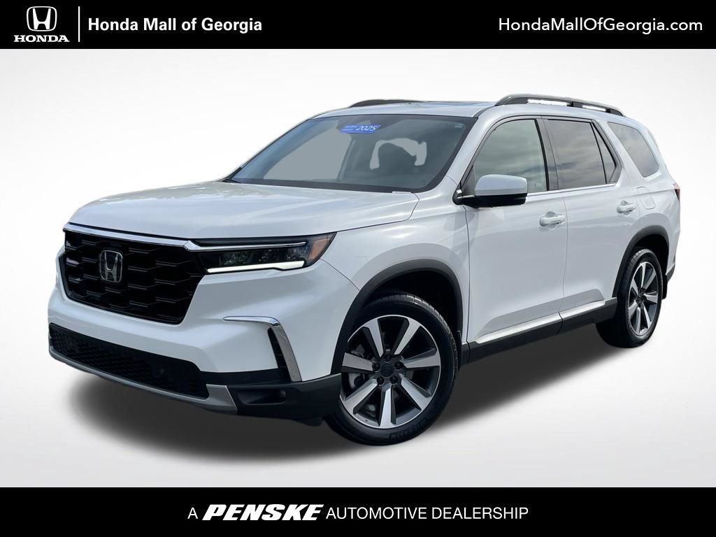 Certified 2025 Honda Pilot Touring