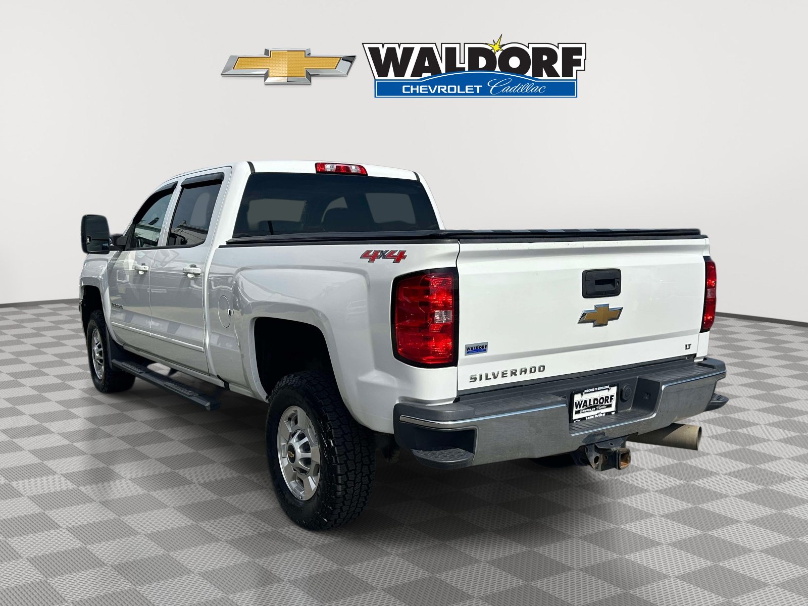 Used 2017 Chevrolet Silverado 2500 LT AWD/4WD image 4