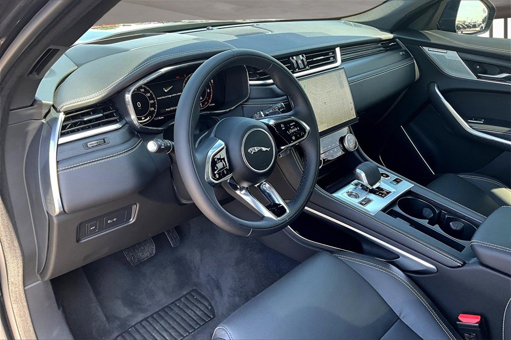 New 2026 Jaguar F-PACE R-Dynamic S image 6
