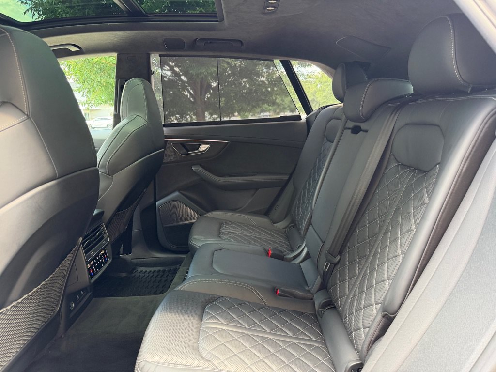 Used 2022 Audi SQ8 Prestige AWD/4WD image 92
