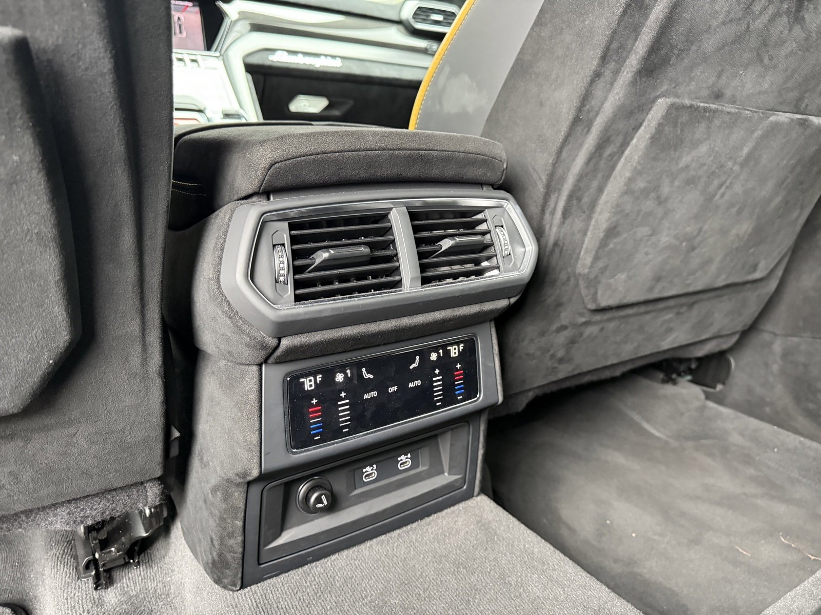 Used 2024 Lamborghini Urus Performante image 15