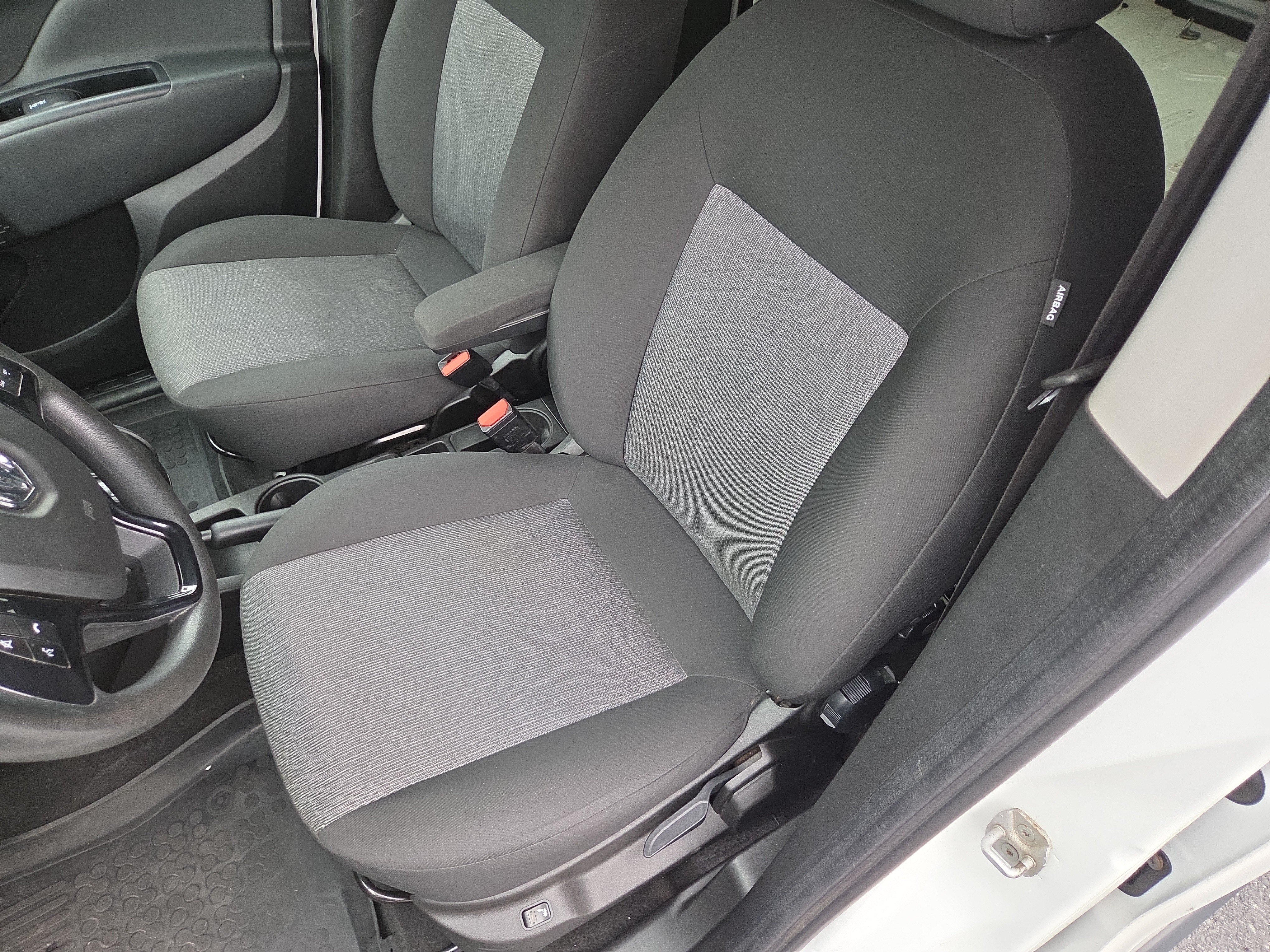 Used 2022 RAM ProMaster City Tradesman FWD image 14