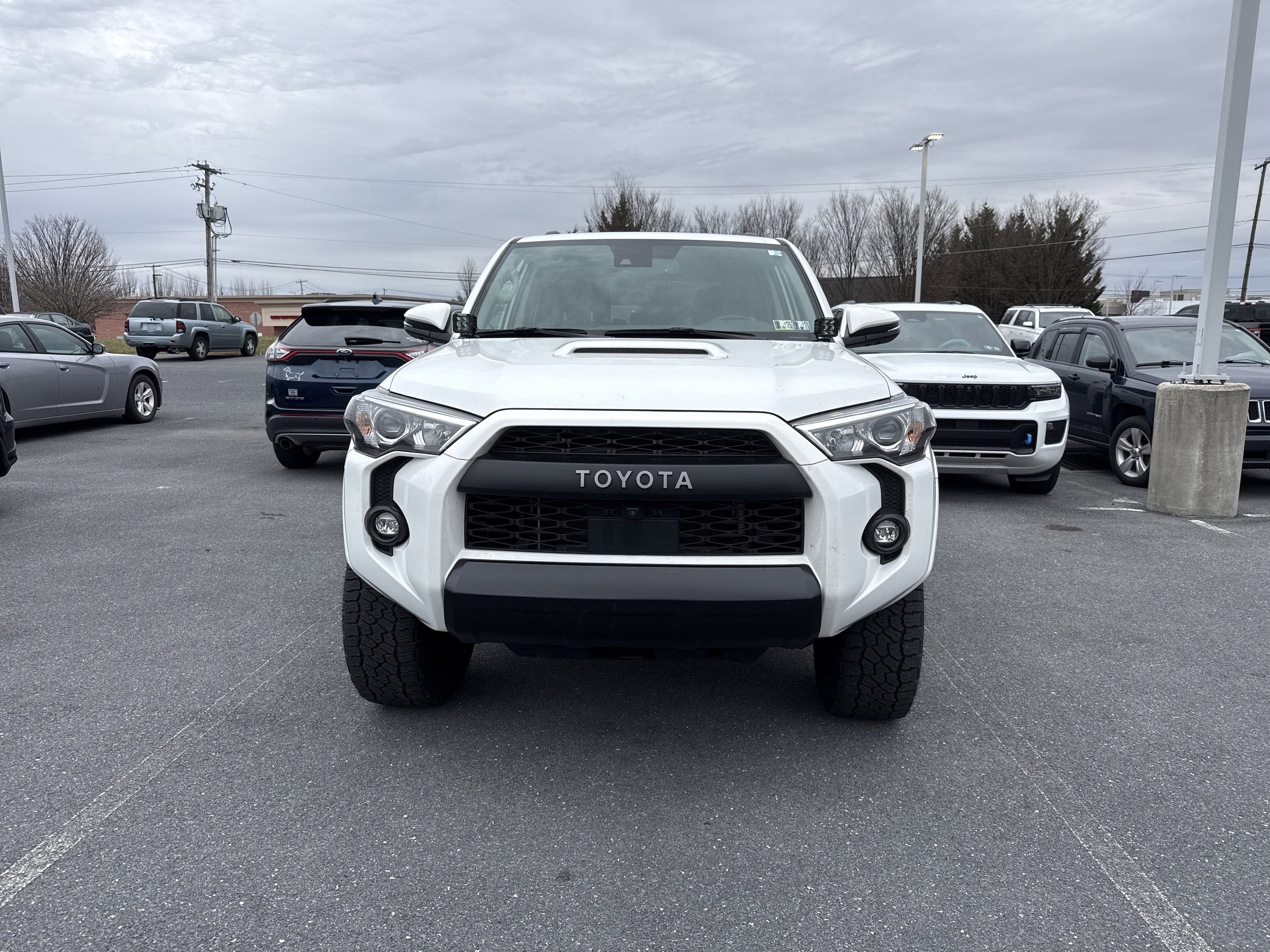 Used 2024 Toyota 4Runner TRD Off-Road Premium image 3