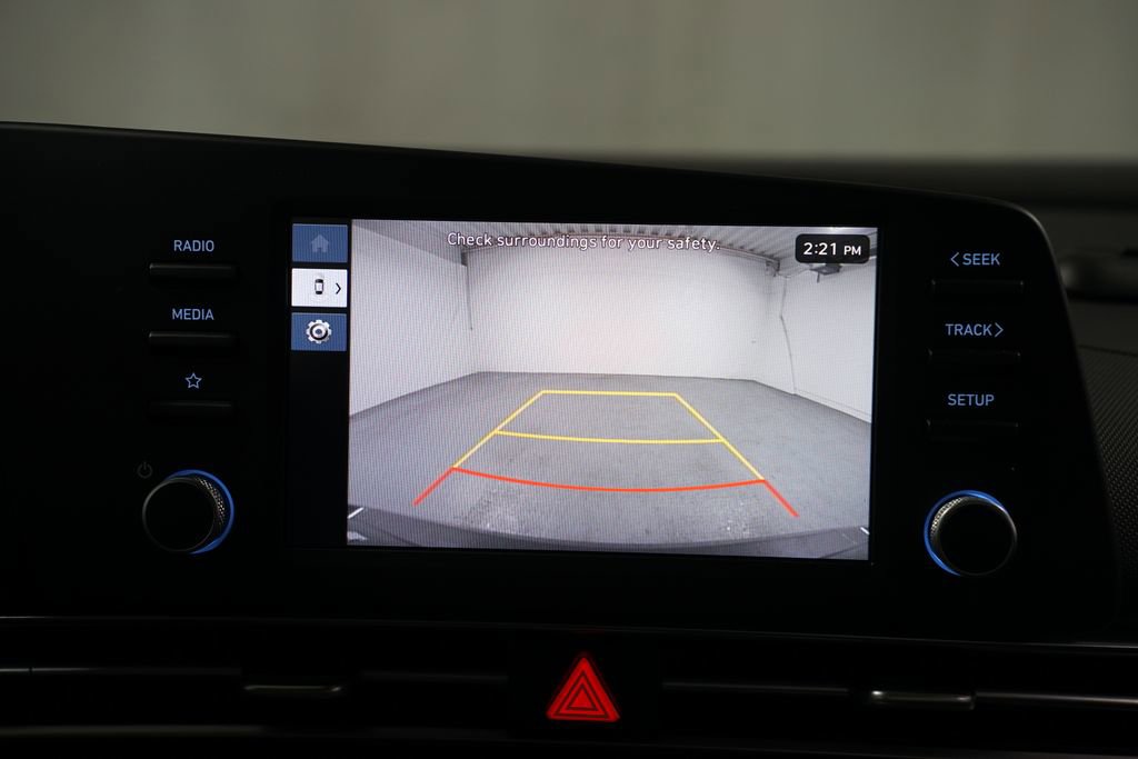 Used 2024 Hyundai Elantra SE image 18