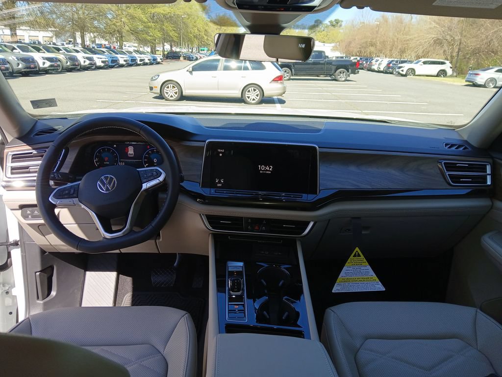New 2026 Volkswagen Atlas SE FWD image 12