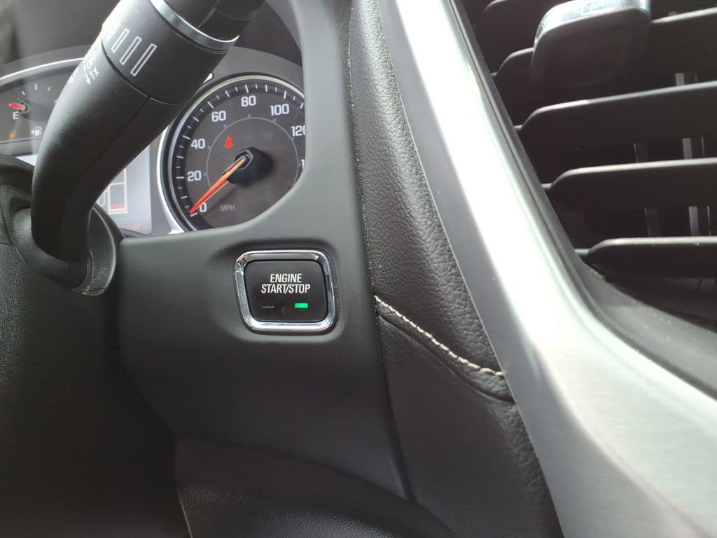 Used 2021 GMC Acadia SLE FWD image 23