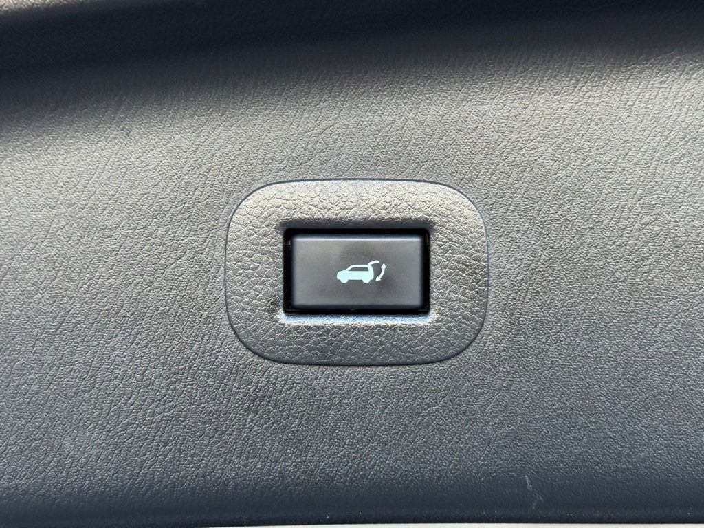 Used 2022 INFINITI QX80 Luxe image 14