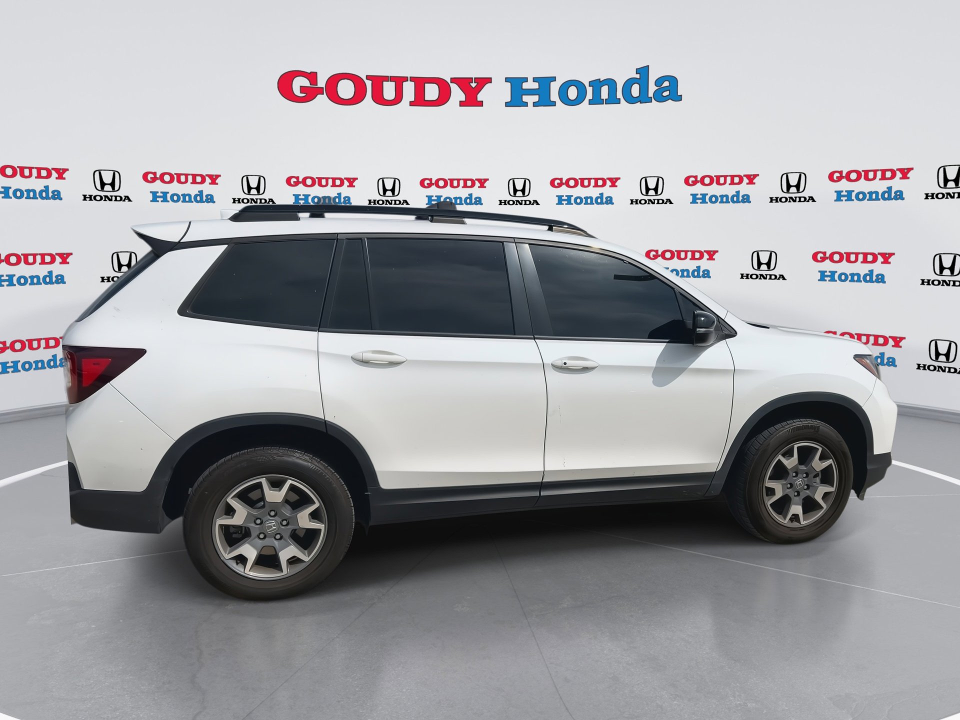 Used 2023 Honda Passport TrailSport image 9