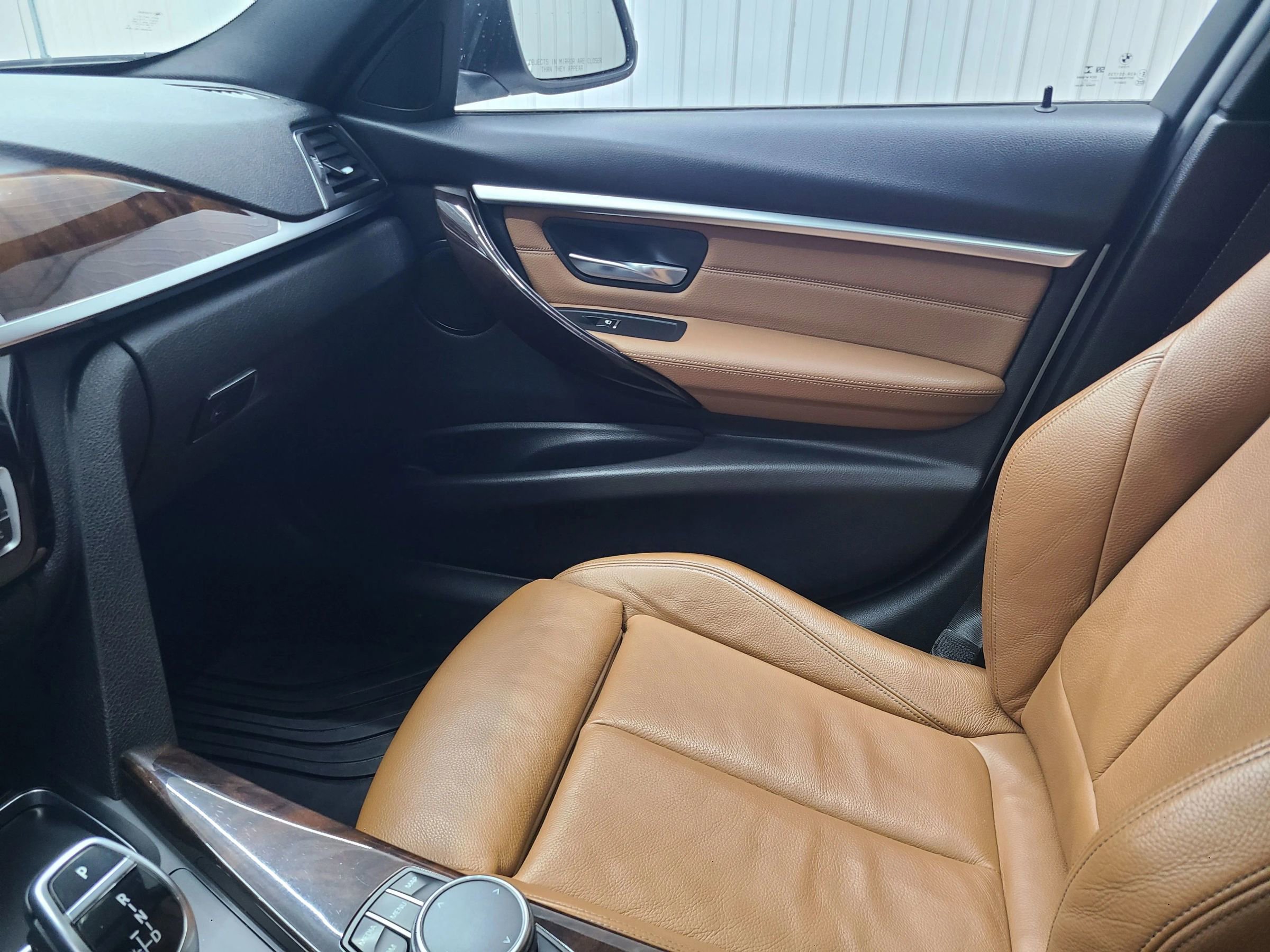 Used 2017 BMW 330i xDrive Wagon image 26