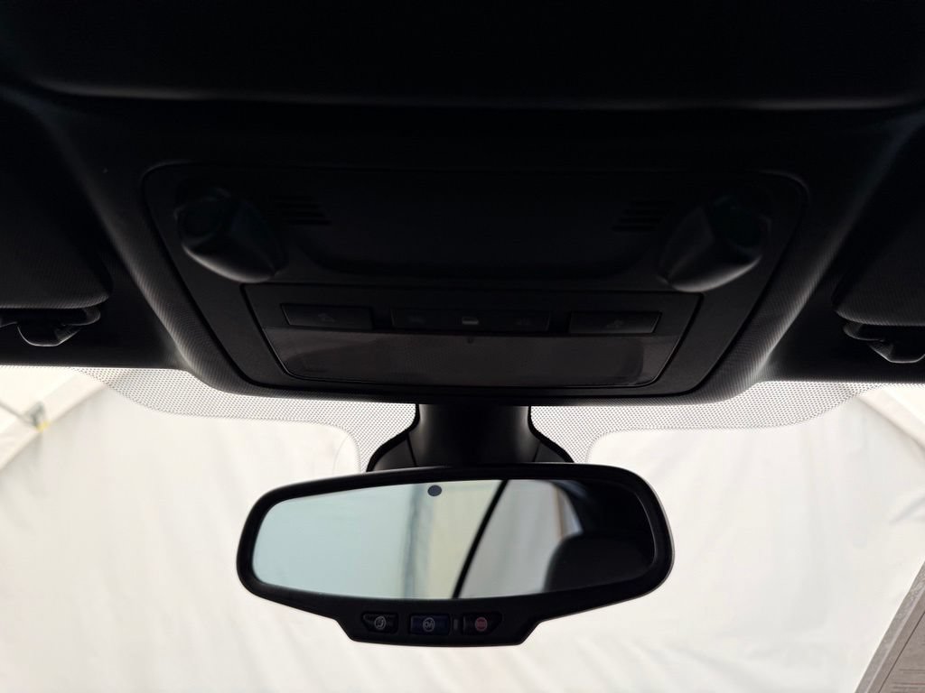 Used 2016 Buick Cascada FWD image 33