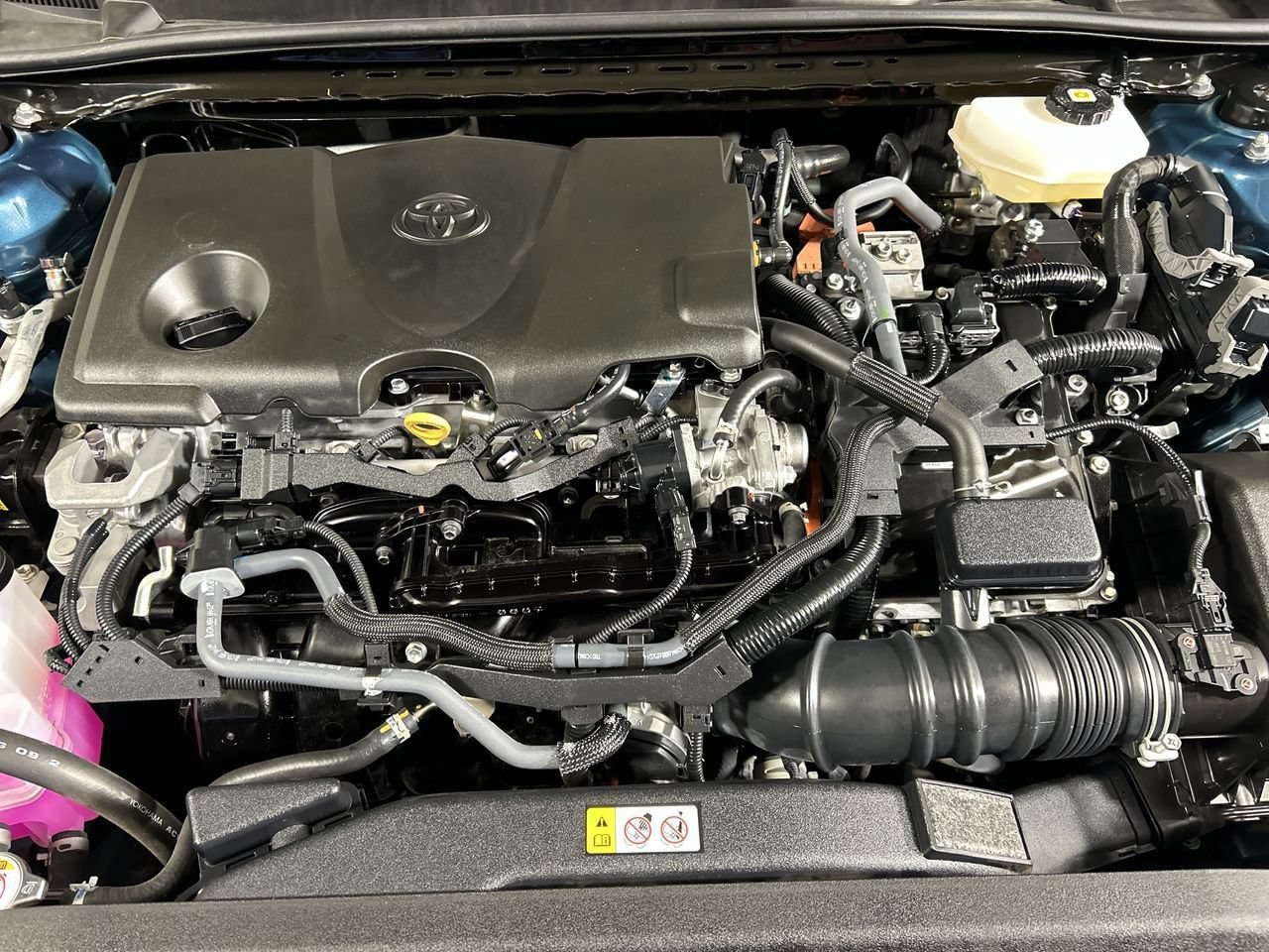 Used 2025 Toyota Camry LE w/ Convenience Package FWD image 12