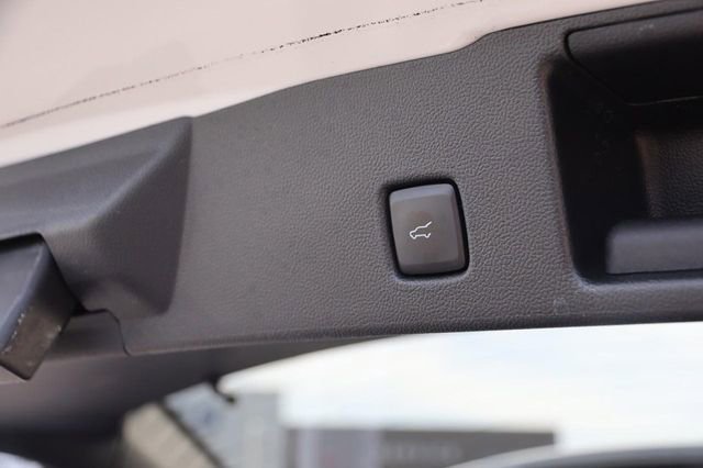 Used 2022 Ford Escape SE w/ Convenience Package AWD/4WD image 8