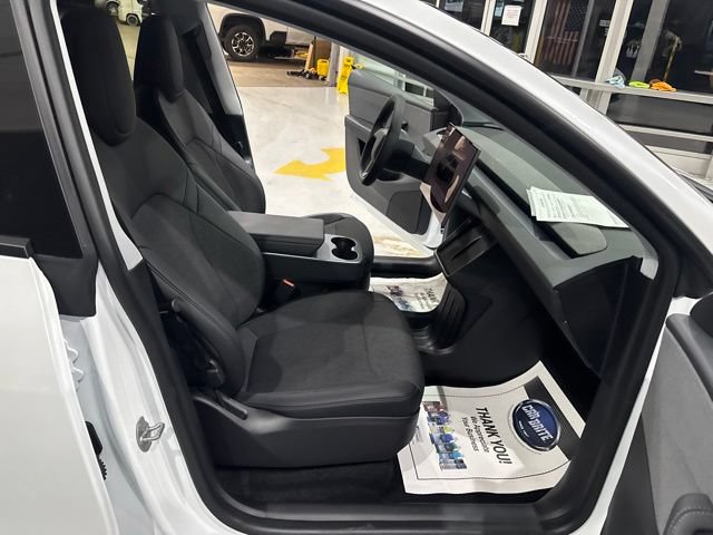 Used 2026 Tesla Model Y Long Range AWD/4WD image 24