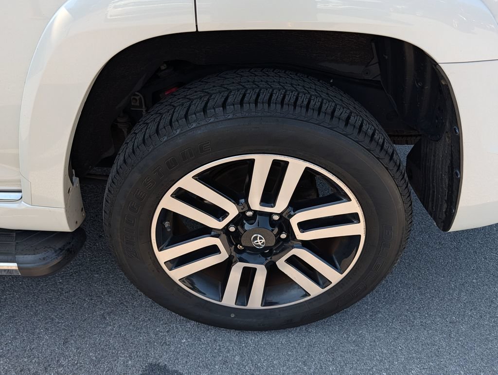 Used 2015 Toyota 4Runner Limited AWD/4WD image 13