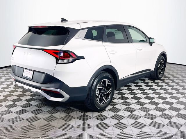 Used 2024 Kia Sportage LX image 8