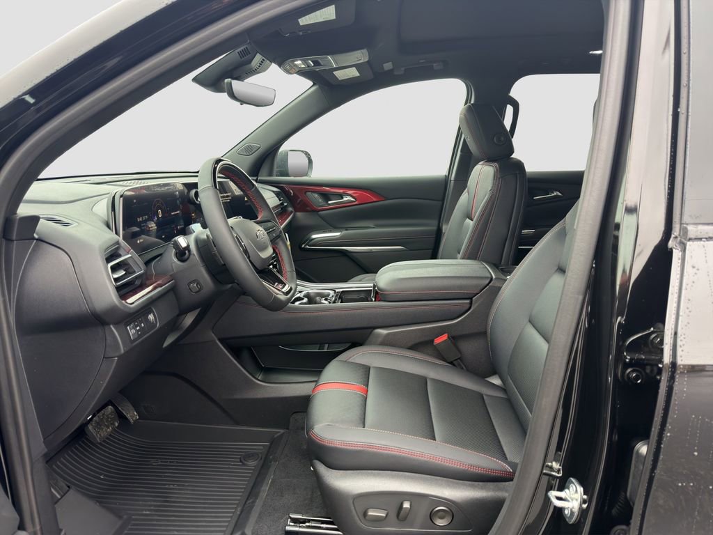 New 2026 Chevrolet Traverse RS w/ LPO, Floor Liner Package image 9