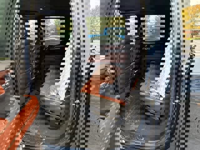 Used 2023 GMC Sierra 1500 Denali Ultimate image 9