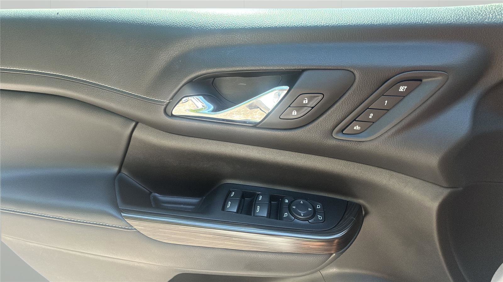 Used 2023 GMC Acadia SLT w/ Preferred Package FWD image 23
