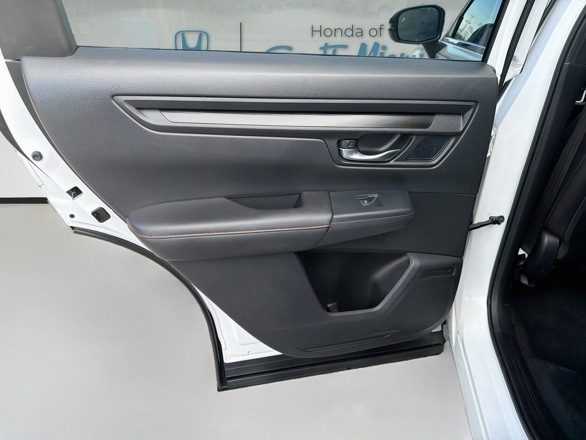 Used 2025 Honda CR-V Sport-L image 27