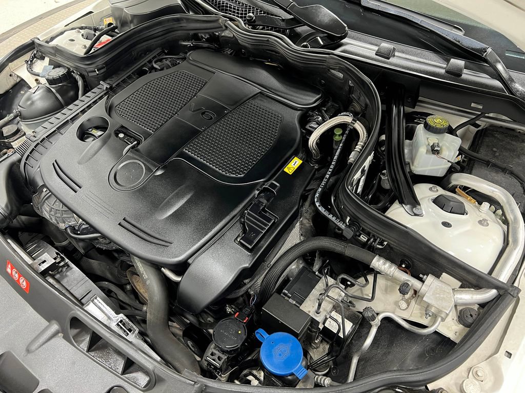 Used 2013 Mercedes-Benz C 300 4MATIC Sedan image 29