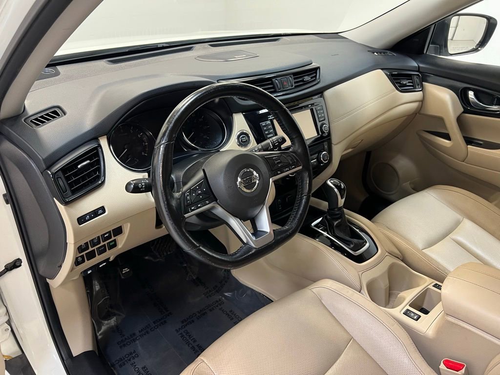 Used 2017 Nissan Rogue SL image 14