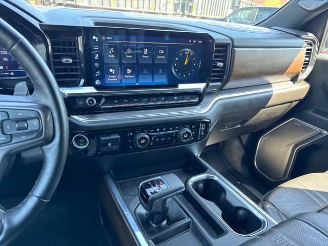 Used 2025 Chevrolet Silverado 1500 High Country AWD/4WD image 18