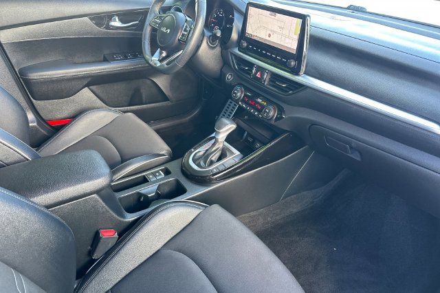 Used 2024 Kia Forte GT-Line FWD image 17