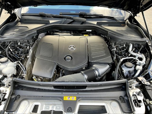 Used 2026 Mercedes-Benz GLC 300 4MATIC image 32