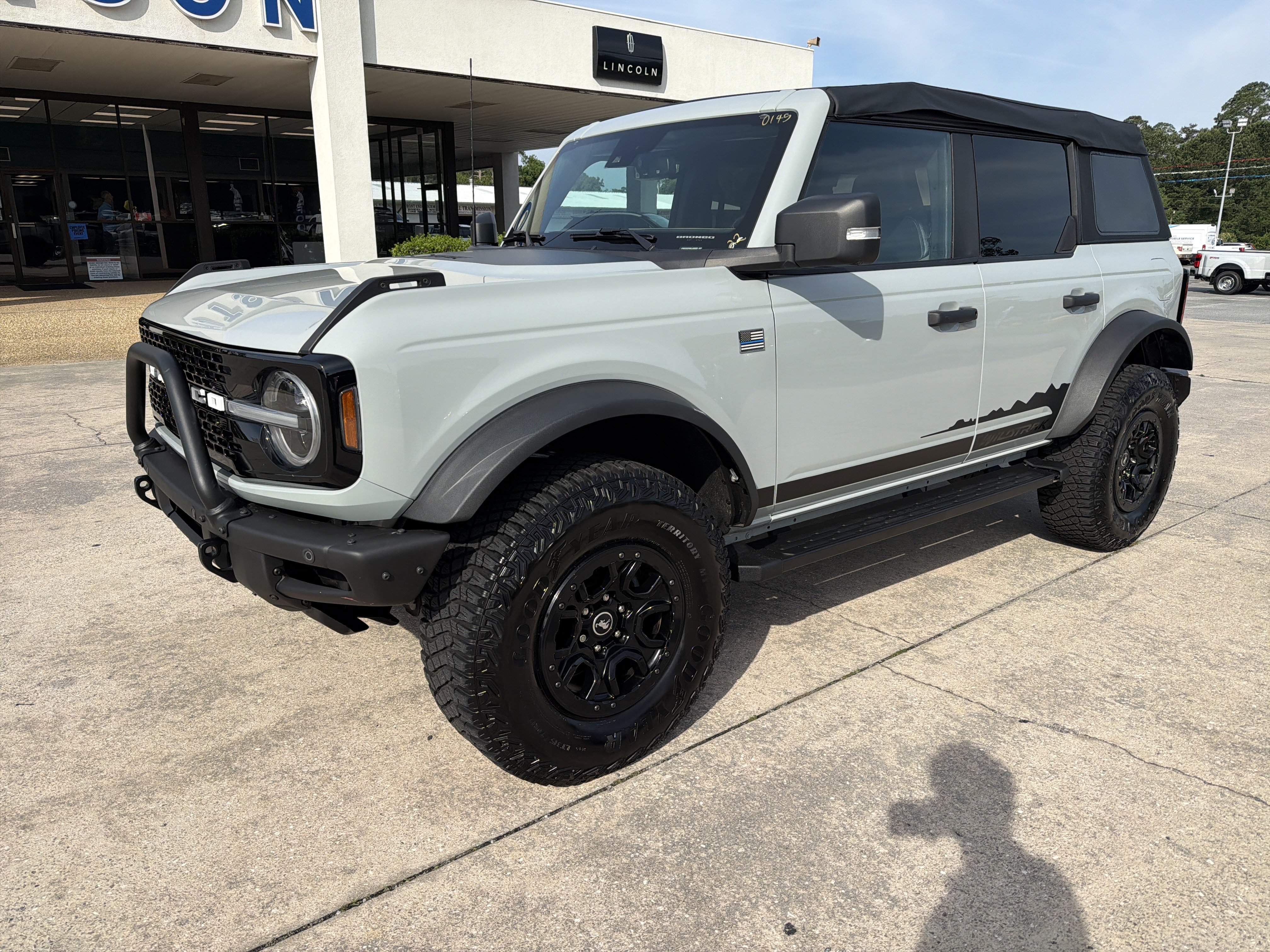 Used 2022 Ford Bronco Wildtrak AWD/4WD image 2