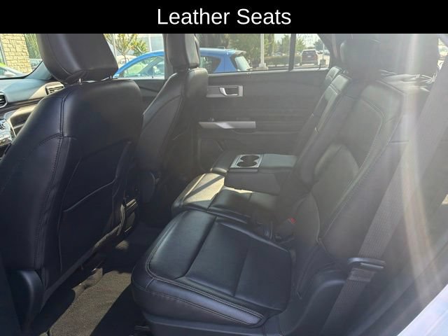 Used 2022 Ford Explorer Limited AWD/4WD image 12