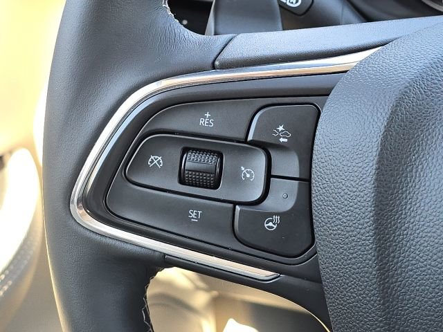 Used 2021 Buick Envision Essence w/ Technology Package I image 39