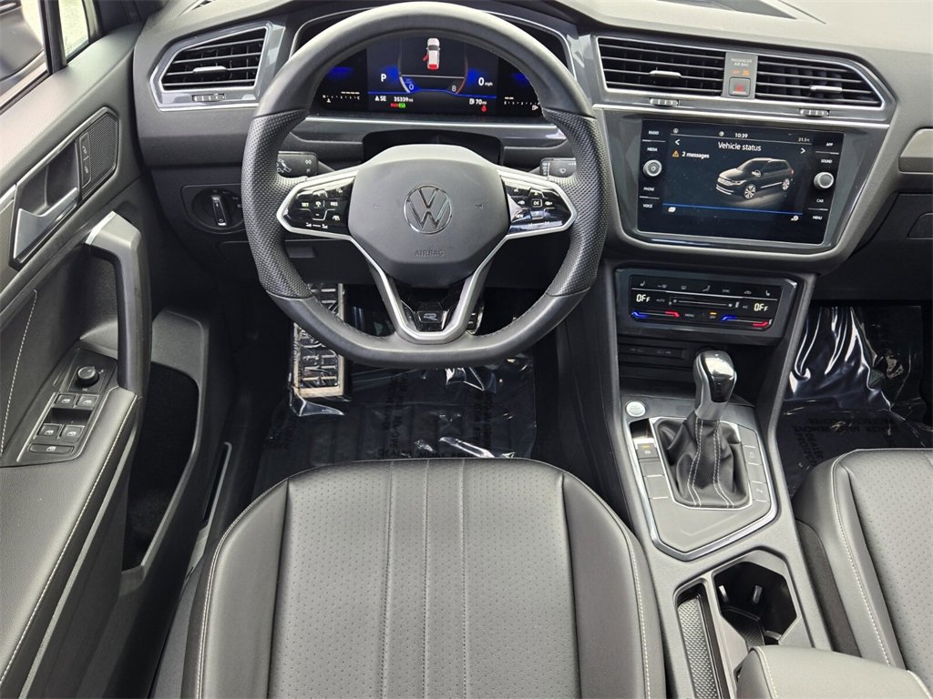 Used 2022 Volkswagen Tiguan SE R-Line image 15