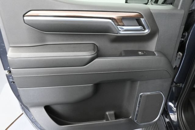 Used 2024 Chevrolet Silverado 1500 RST AWD/4WD image 30