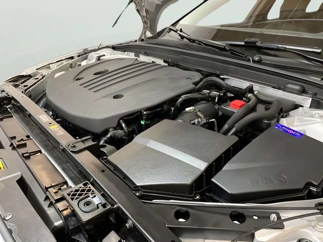 Used 2025 Volvo V60 B5 Cross Country Plus AWD/4WD image 89